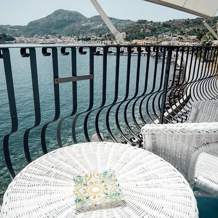 Couette-café Alta Marea 3*