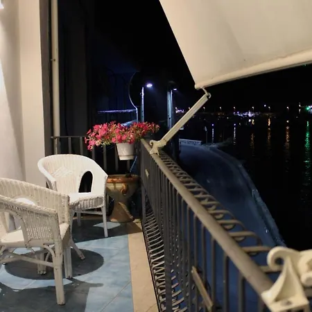 Alta Marea Couette-café 3*