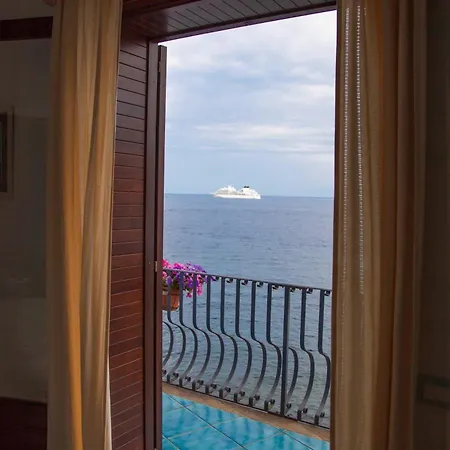 Alta Marea Couette-café Lipari (Isola Lipari)