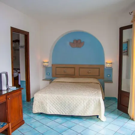 Alta Marea Couette-café 3*